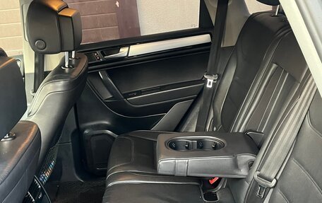 Volkswagen Touareg III, 2010 год, 2 200 000 рублей, 9 фотография