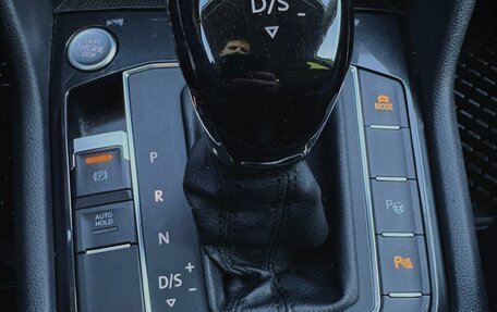 Volkswagen Tiguan II, 2018 год, 2 050 000 рублей, 15 фотография