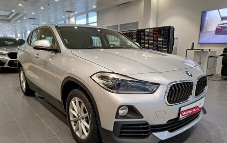 BMW X2, 2018 год, 2 990 000 рублей, 3 фотография