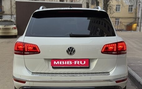 Volkswagen Touareg III, 2016 год, 3 300 000 рублей, 4 фотография