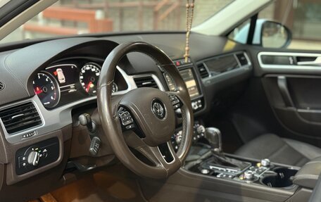 Volkswagen Touareg III, 2016 год, 3 300 000 рублей, 15 фотография