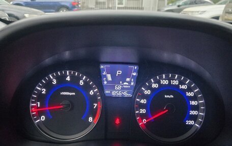 Hyundai Solaris II рестайлинг, 2013 год, 950 000 рублей, 17 фотография