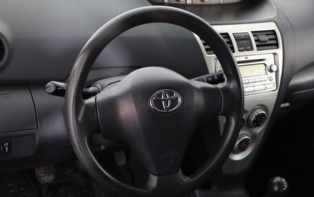 Toyota Yaris III рестайлинг, 2007 год, 379 000 рублей, 9 фотография