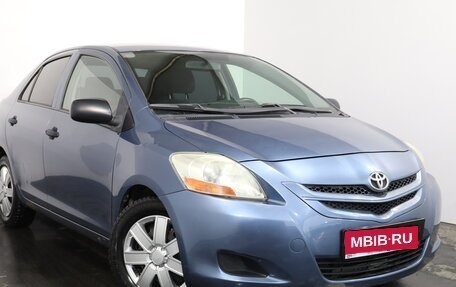 Toyota Yaris III рестайлинг, 2007 год, 379 000 рублей, 1 фотография