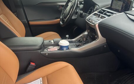 Lexus NX I, 2020 год, 4 900 000 рублей, 5 фотография