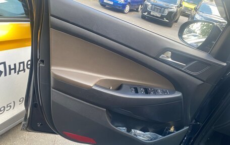 Hyundai Tucson III, 2020 год, 2 950 000 рублей, 18 фотография