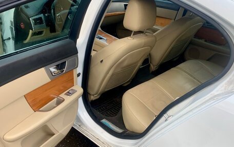 Jaguar XF I рестайлинг, 2013 год, 1 335 000 рублей, 8 фотография