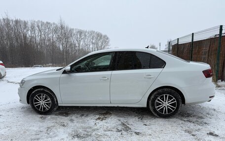 Volkswagen Jetta VI, 2016 год, 1 300 000 рублей, 2 фотография
