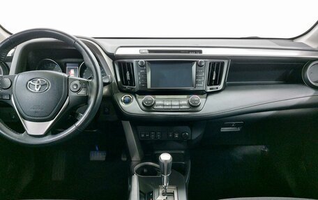 Toyota RAV4, 2018 год, 2 799 000 рублей, 12 фотография