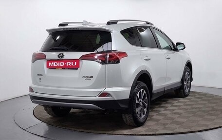 Toyota RAV4, 2018 год, 2 799 000 рублей, 5 фотография