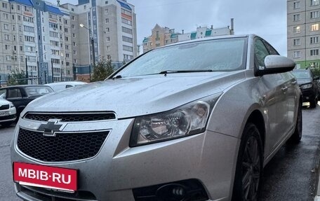 Chevrolet Cruze II, 2009 год, 730 000 рублей, 3 фотография