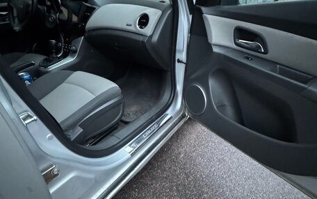 Chevrolet Cruze II, 2009 год, 730 000 рублей, 19 фотография