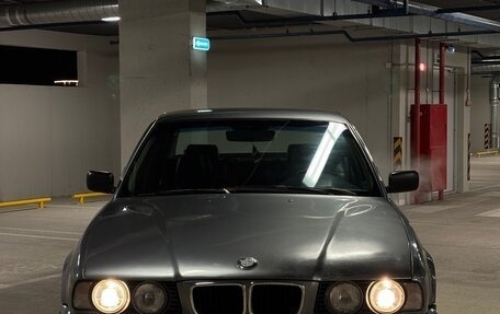 BMW 5 серия, 1991 год, 330 000 рублей, 3 фотография