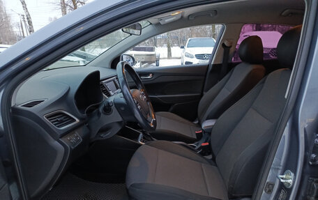 Hyundai Solaris II рестайлинг, 2017 год, 1 212 000 рублей, 20 фотография