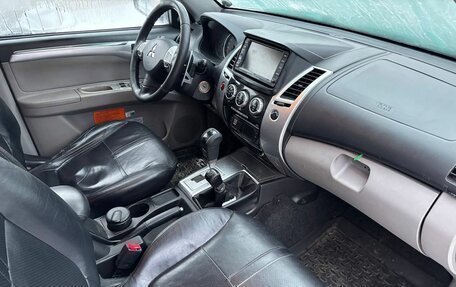 Mitsubishi Pajero Sport II рестайлинг, 2012 год, 1 250 000 рублей, 17 фотография