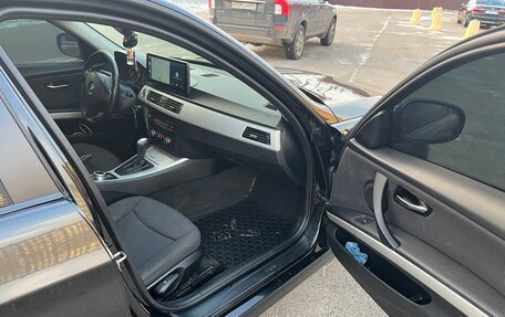 BMW 3 серия, 2010 год, 1 000 000 рублей, 9 фотография