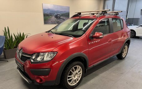 Renault Sandero II рестайлинг, 2015 год, 819 000 рублей, 1 фотография