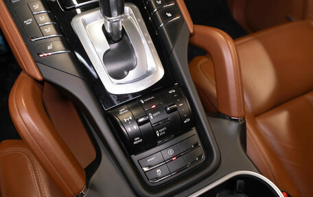 Porsche Cayenne III, 2015 год, 3 390 000 рублей, 23 фотография