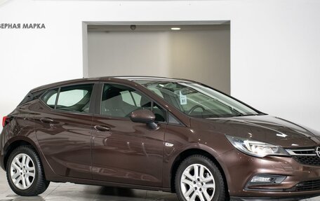 Opel Astra K, 2016 год, 1 300 000 рублей, 3 фотография