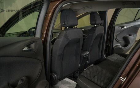 Opel Astra K, 2016 год, 1 300 000 рублей, 15 фотография