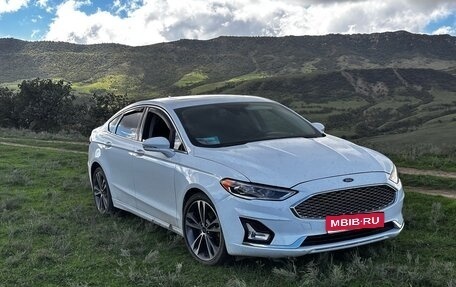 Ford Fusion (North America) II, 2018 год, 1 970 000 рублей, 1 фотография