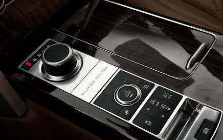Land Rover Range Rover IV рестайлинг, 2014 год, 4 149 000 рублей, 27 фотография