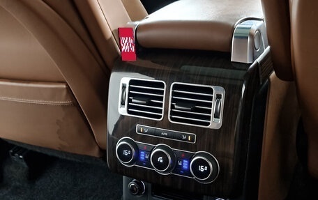 Land Rover Range Rover IV рестайлинг, 2014 год, 4 149 000 рублей, 25 фотография