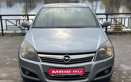 Opel Astra H, 2008 год, 2 фотография