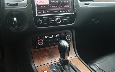 Volkswagen Touareg III, 2013 год, 2 030 000 рублей, 4 фотография