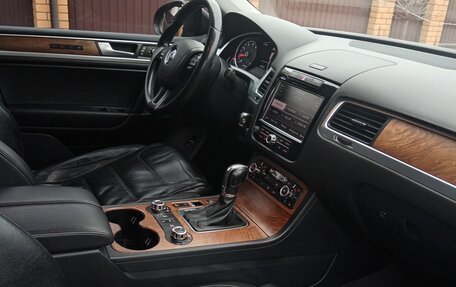 Volkswagen Touareg III, 2013 год, 2 030 000 рублей, 12 фотография