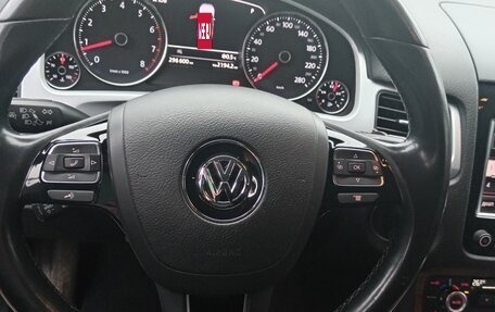 Volkswagen Touareg III, 2013 год, 2 030 000 рублей, 6 фотография