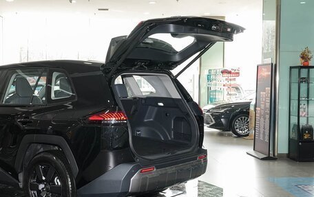 Toyota RAV4, 2025 год, 4 300 000 рублей, 9 фотография