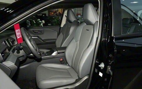 Toyota RAV4, 2025 год, 4 300 000 рублей, 17 фотография