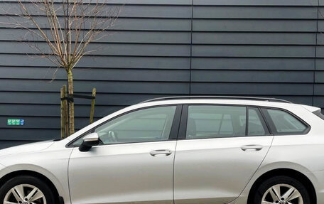 Volkswagen Golf VIII, 2021 год, 1 950 000 рублей, 8 фотография