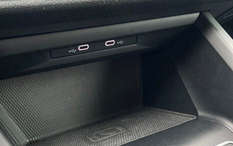 Volkswagen Golf VIII, 2021 год, 1 950 000 рублей, 19 фотография