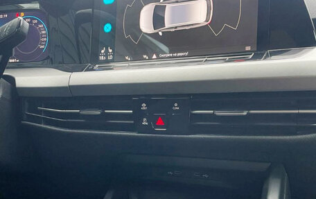 Volkswagen Golf VIII, 2021 год, 1 950 000 рублей, 15 фотография