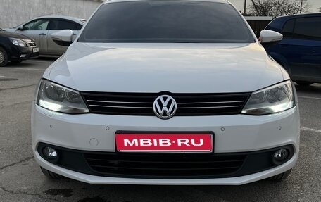 Volkswagen Jetta VI, 2014 год, 1 290 000 рублей, 1 фотография