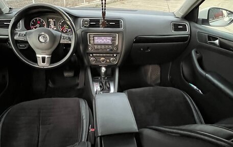 Volkswagen Jetta VI, 2014 год, 1 290 000 рублей, 5 фотография