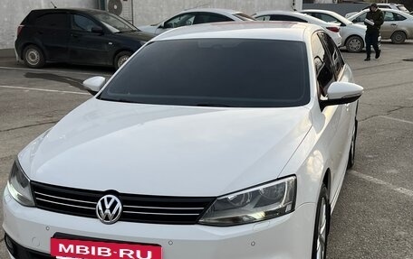 Volkswagen Jetta VI, 2014 год, 1 290 000 рублей, 13 фотография