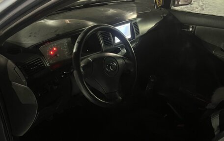 Toyota Corolla, 2003 год, 300 000 рублей, 8 фотография