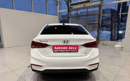 Hyundai Solaris II рестайлинг, 2018 год, 1 350 000 рублей, 4 фотография