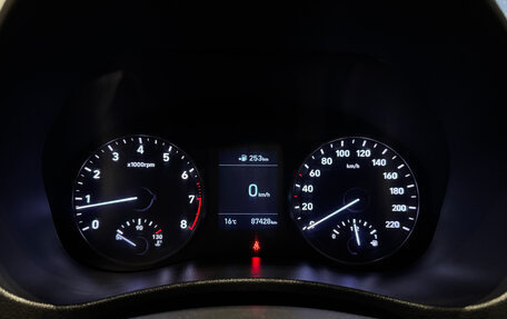 Hyundai Solaris II рестайлинг, 2018 год, 1 350 000 рублей, 17 фотография