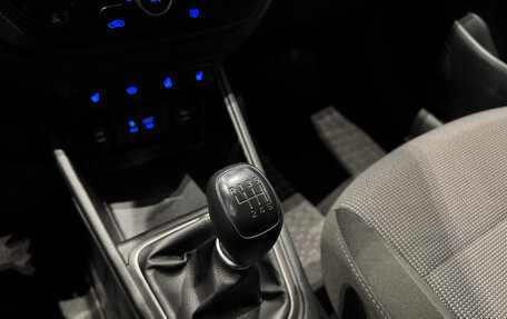 Hyundai Solaris II рестайлинг, 2018 год, 1 350 000 рублей, 24 фотография