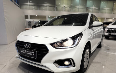 Hyundai Solaris II рестайлинг, 2018 год, 1 350 000 рублей, 30 фотография