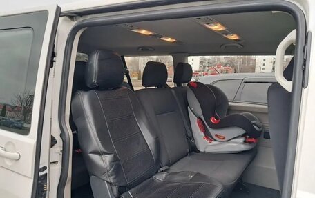 Volkswagen Caravelle T6 рестайлинг, 2015 год, 2 170 000 рублей, 8 фотография