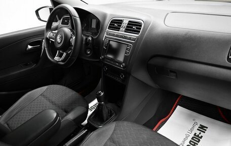 Volkswagen Polo VI (EU Market), 2018 год, 1 085 000 рублей, 14 фотография