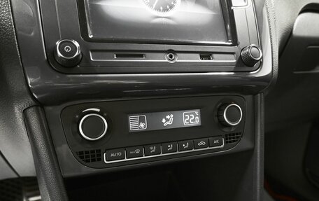 Volkswagen Polo VI (EU Market), 2018 год, 1 085 000 рублей, 17 фотография