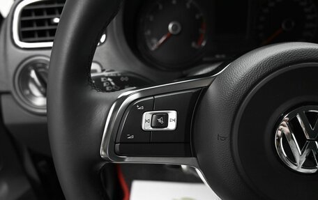 Volkswagen Polo VI (EU Market), 2018 год, 1 085 000 рублей, 18 фотография