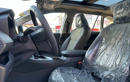 Toyota RAV4, 2025 год, 3 890 000 рублей, 9 фотография