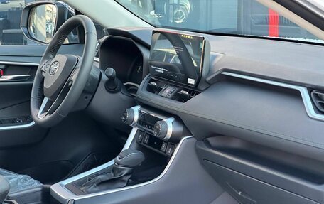 Toyota RAV4, 2025 год, 3 890 000 рублей, 13 фотография